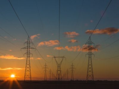 太陽光発電の仕組みを図解で解説｜発電から売電までの全工程