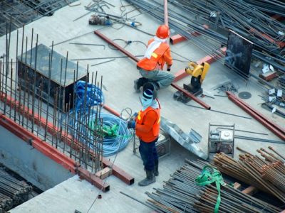 太陽光発電の撤去・廃棄費用はいくら？パネル処分の方法と費用相場